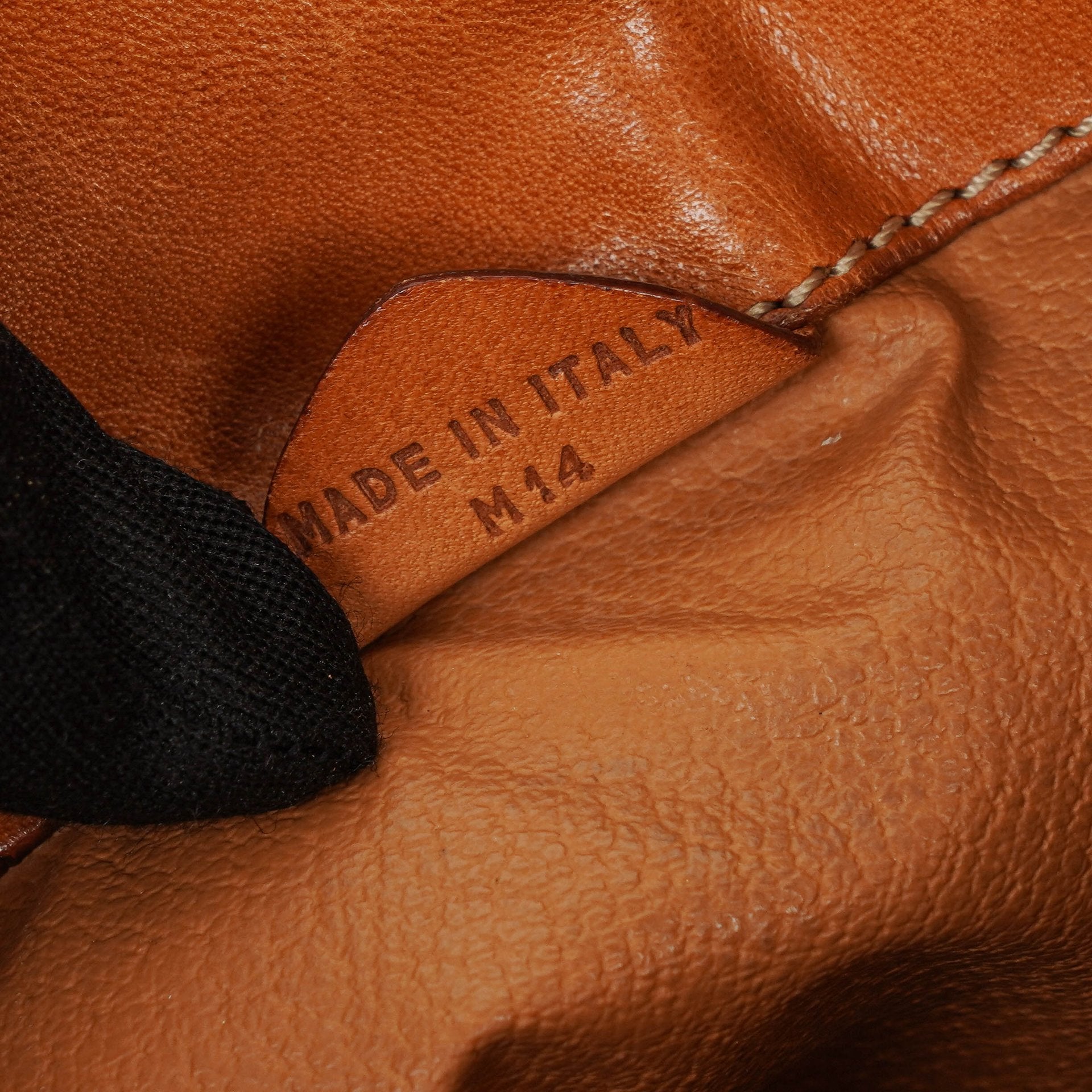 Celine Vintage Macadam Triomphe Bucket Bag mit Kordelzug in Braun
