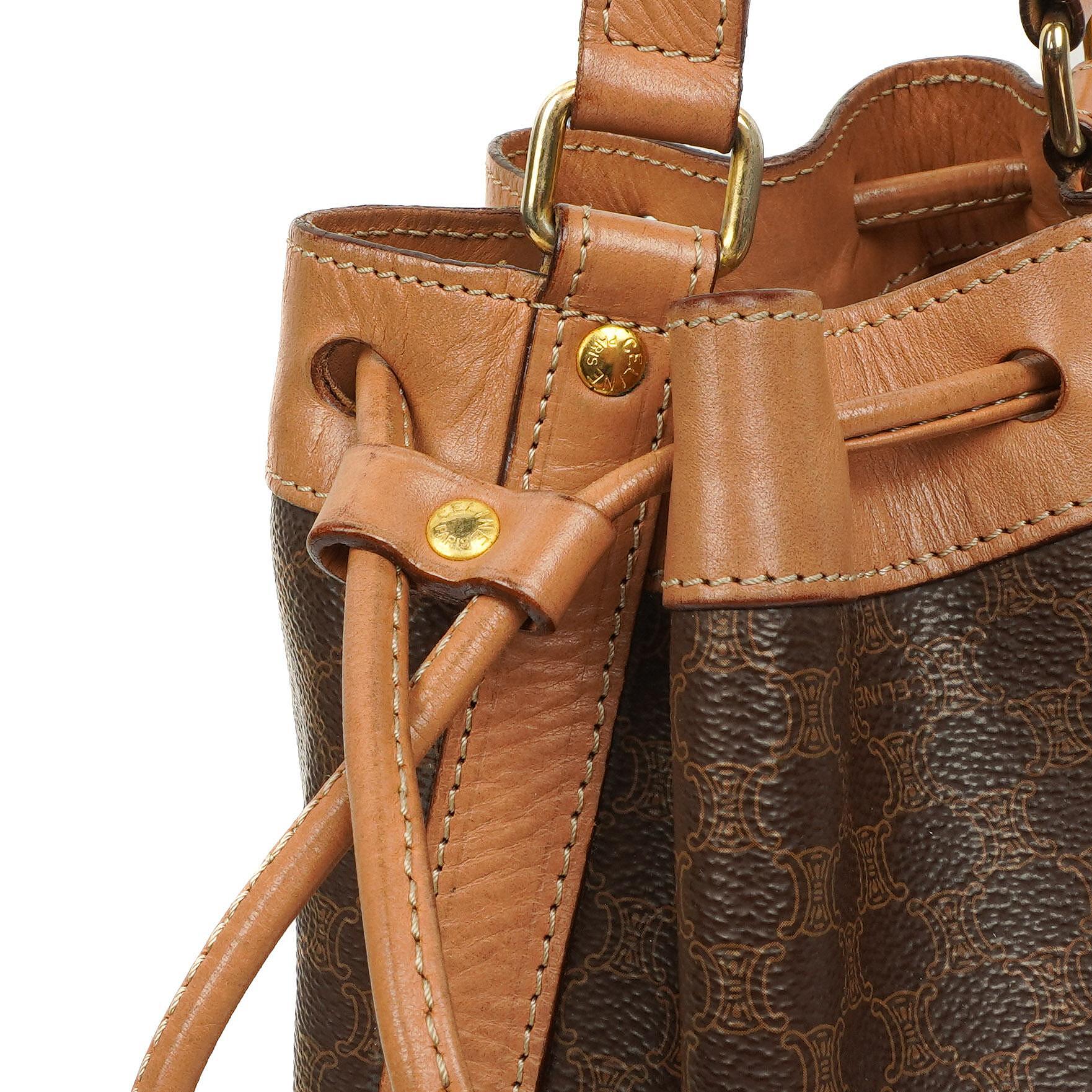 Céline Vintage Macadam Triomphe Braun Kordelzug Kleine Beuteltasche
