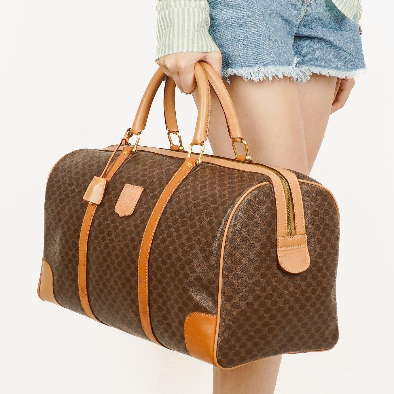 Celine Vintage Macadam Triomphe Reisetasche in Braun