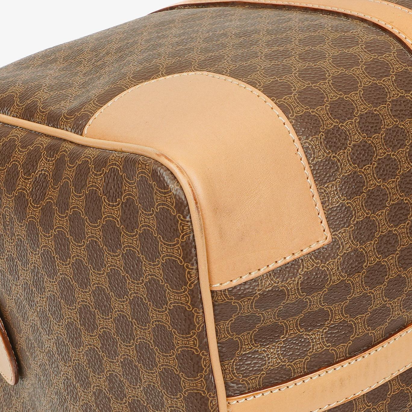 Celine Vintage Macadam Triomphe Reisetasche in Braun