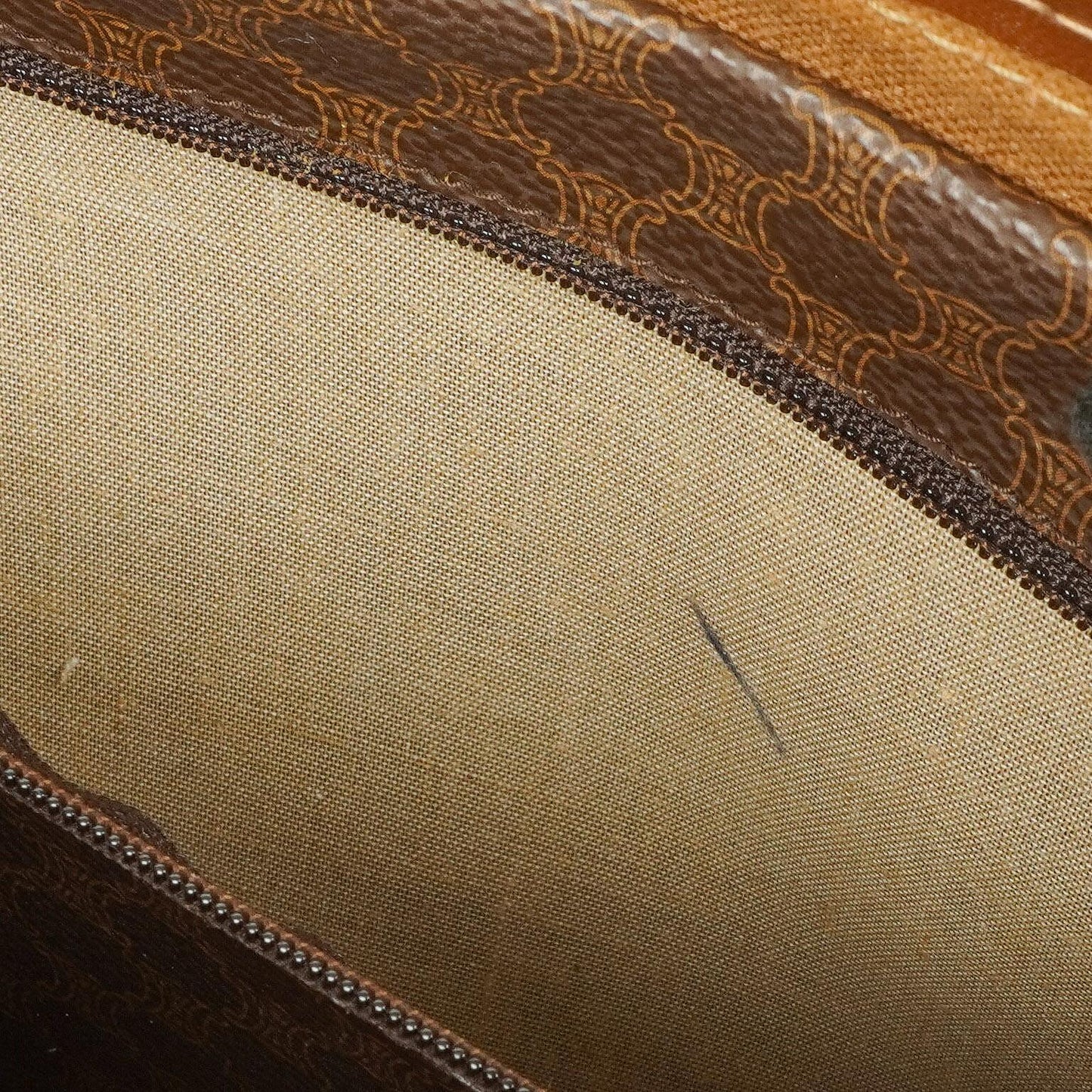 Celine Vintage Macadam Triomphe Reisetasche in Braun