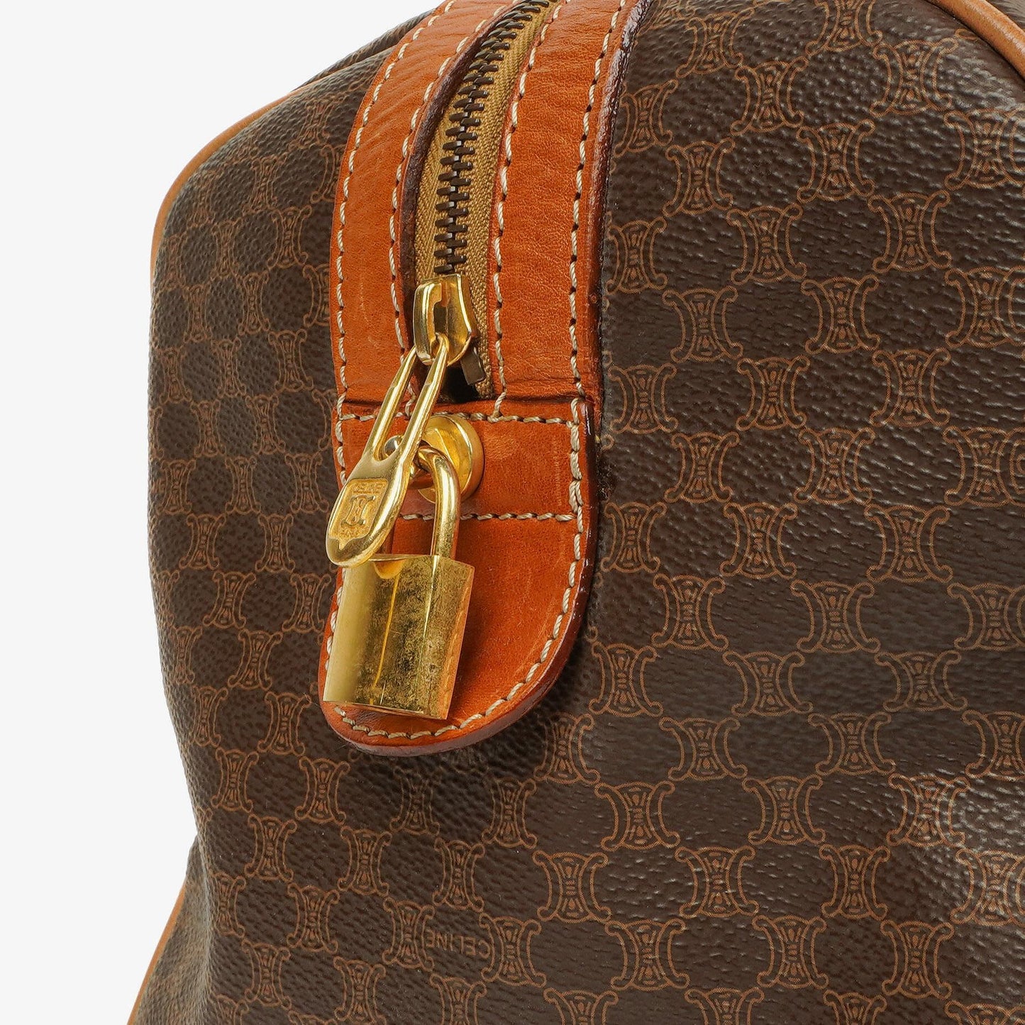 Celine Vintage Macadam Triomphe Reisetasche in Braun