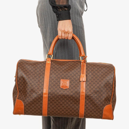 Celine Vintage Macadam Triomphe Reisetasche in Braun