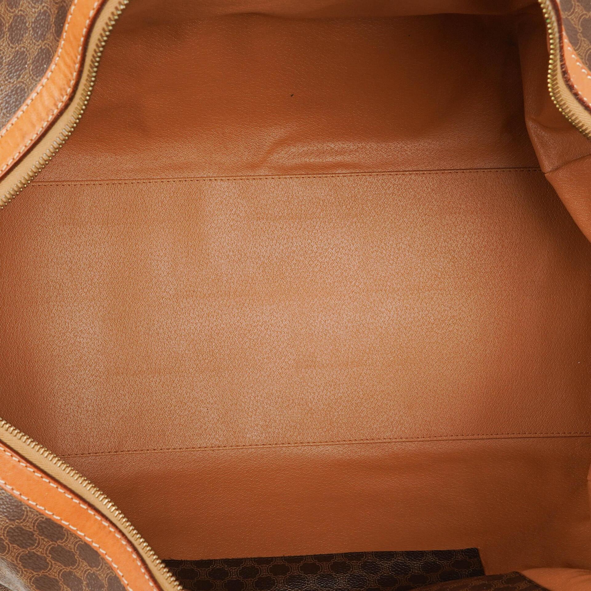 Celine Vintage Macadam Triomphe Reisetasche in Braun