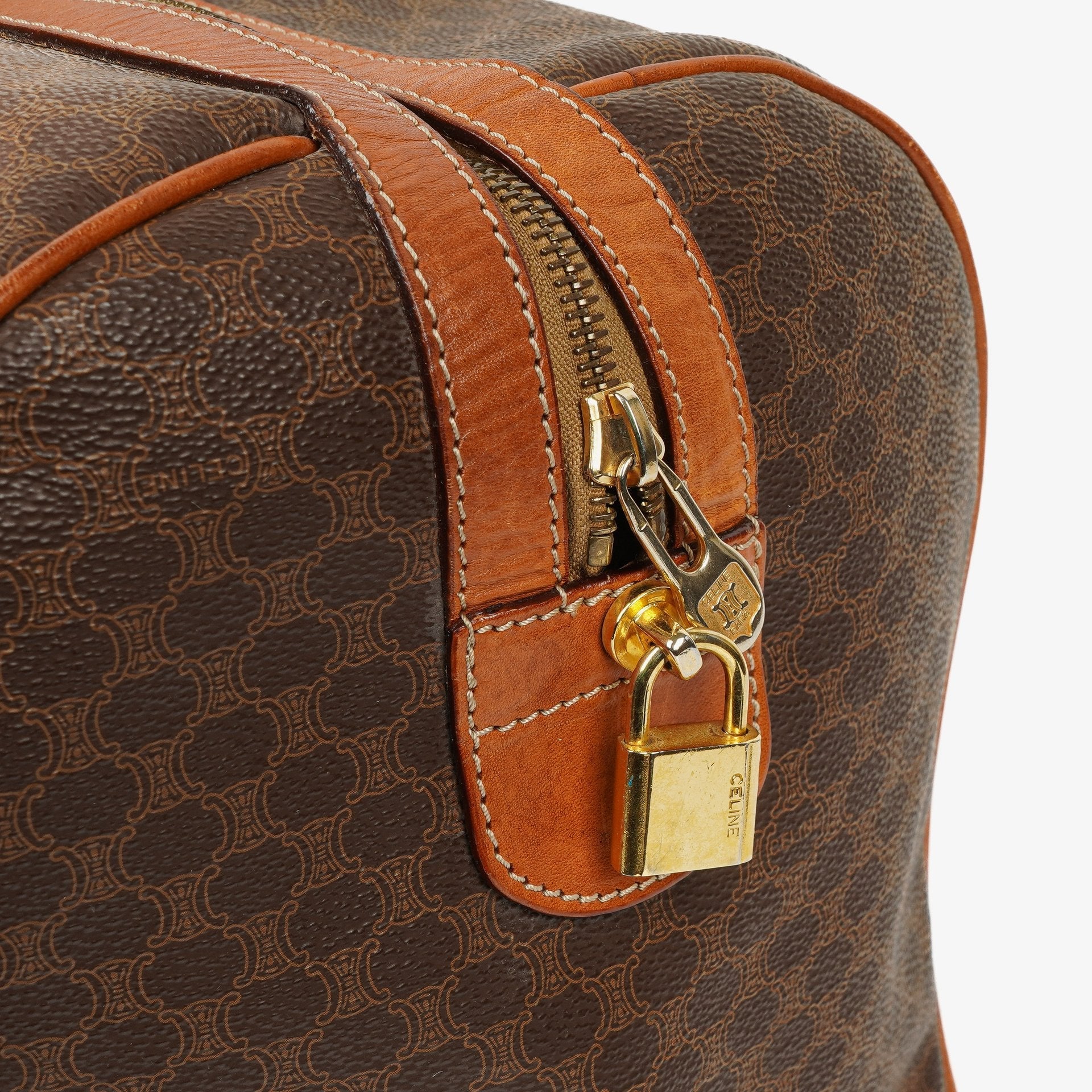 Celine Vintage Macadam Triomphe Reisetasche in Braun
