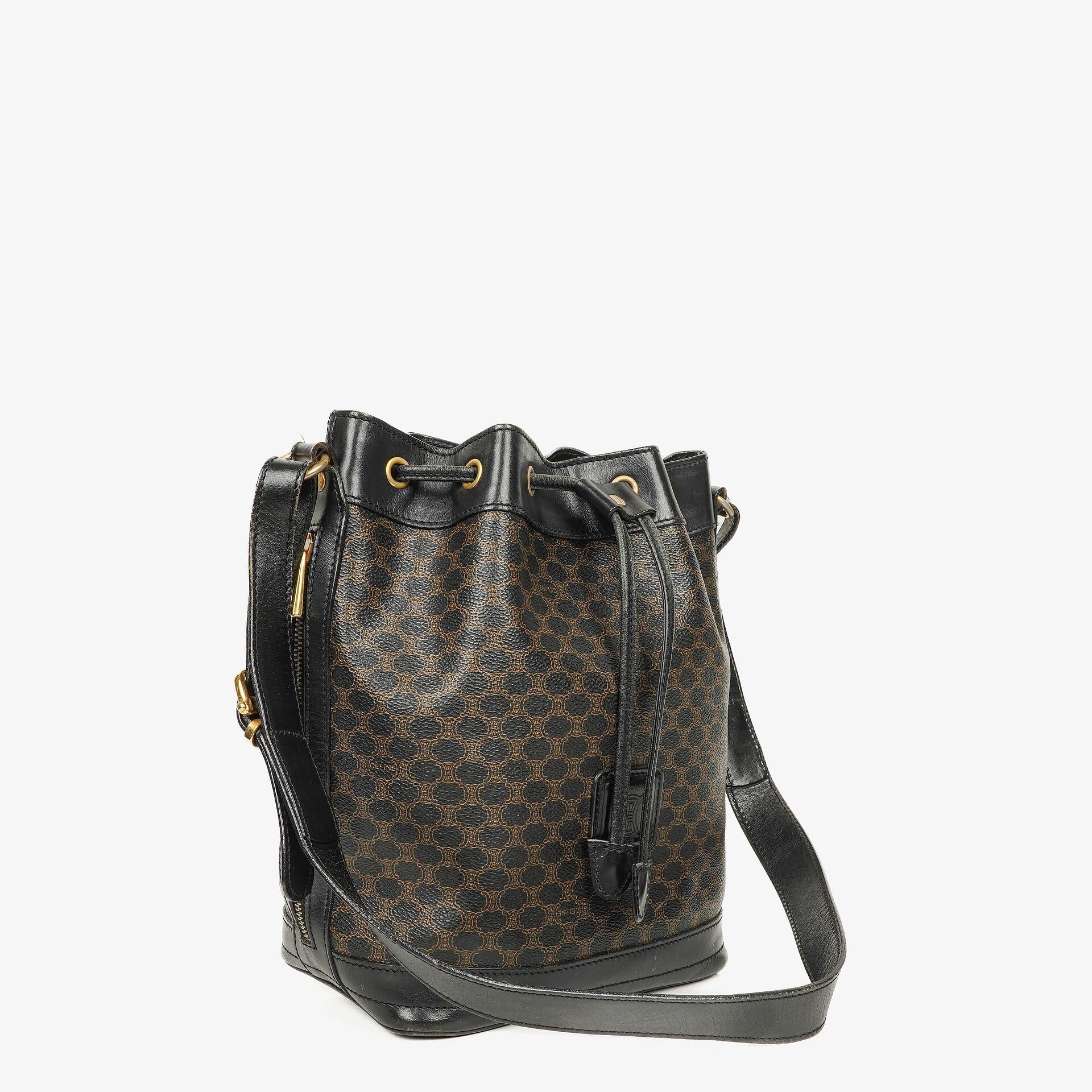 Celine Vintage Macadam Triomphe Kordelzug Bucket Bag