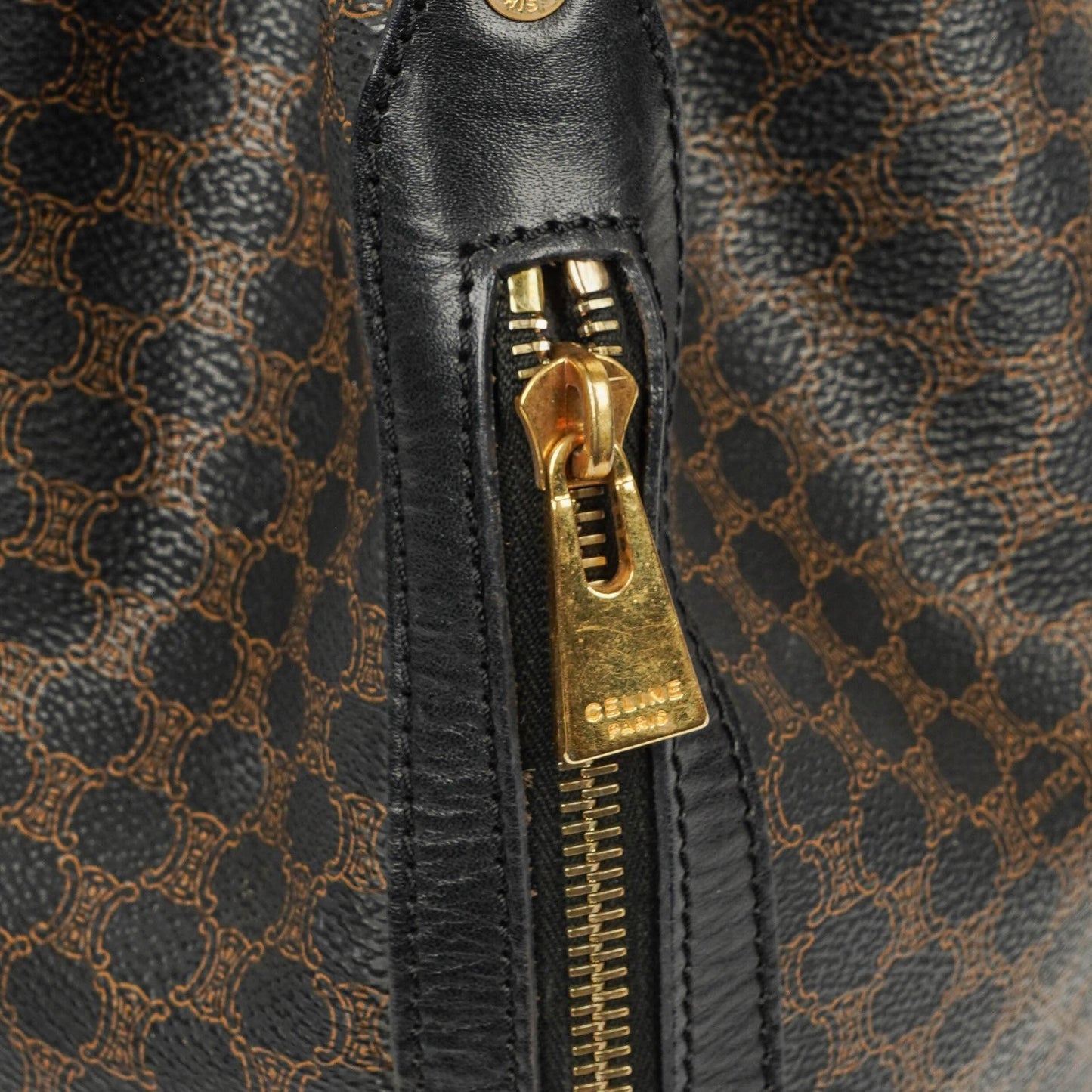 Celine Vintage Macadam Triomphe Kordelzug Bucket Bag