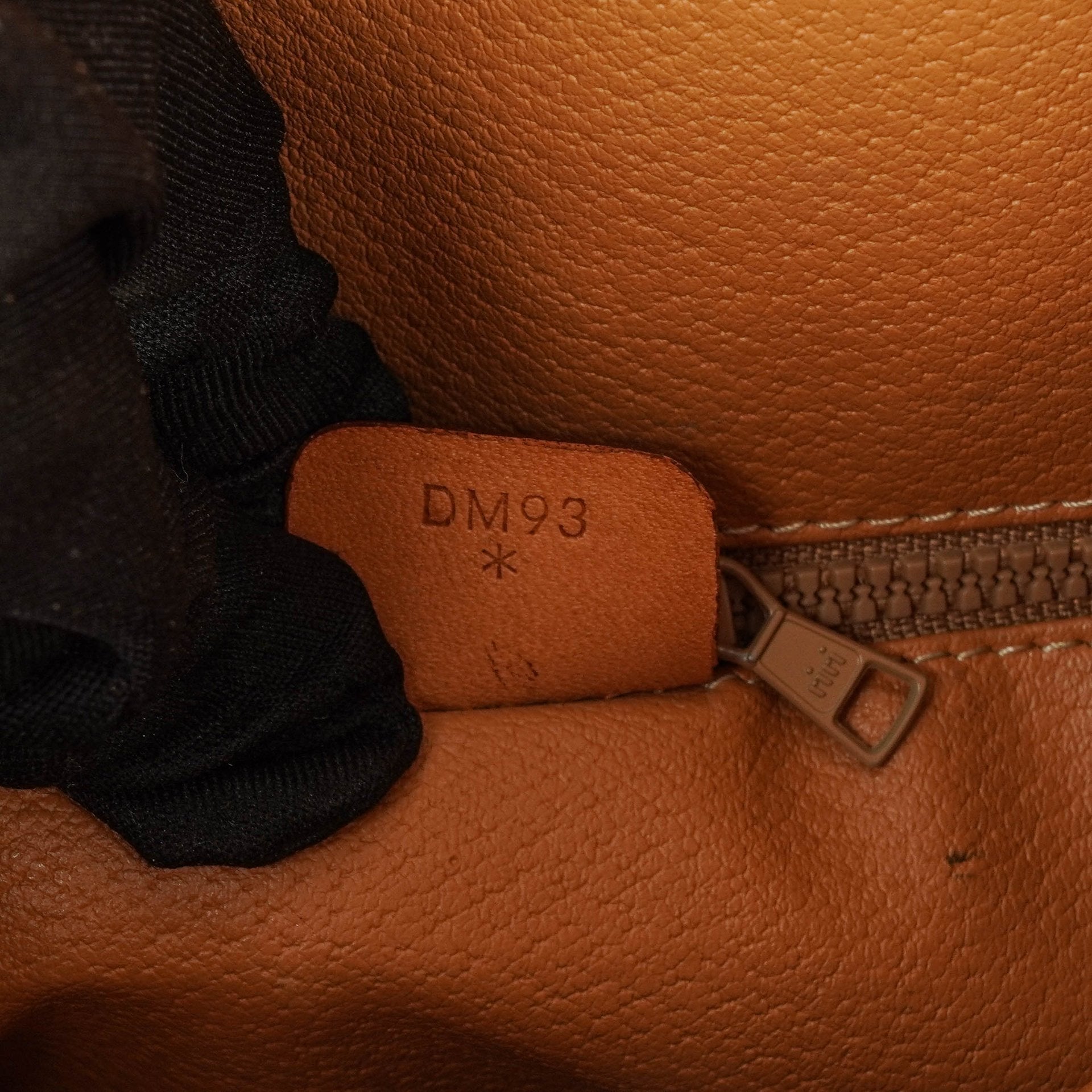 Celine Vintage Macadam Triomphe Bucket Bag mit Kordelzug