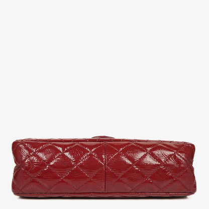 Chanel 2.55 Reissue 226 Flap Tasche aus rotem Knitterlackleder mit Ruthenium-Beschlägen
