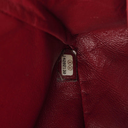 Chanel 2.55 Reissue 226 Flap Tasche aus rotem Knitterlackleder mit Ruthenium-Beschlägen