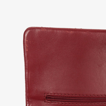 Chanel 2.55 Reissue 226 Flap Tasche aus rotem Knitterlackleder mit Ruthenium-Beschlägen