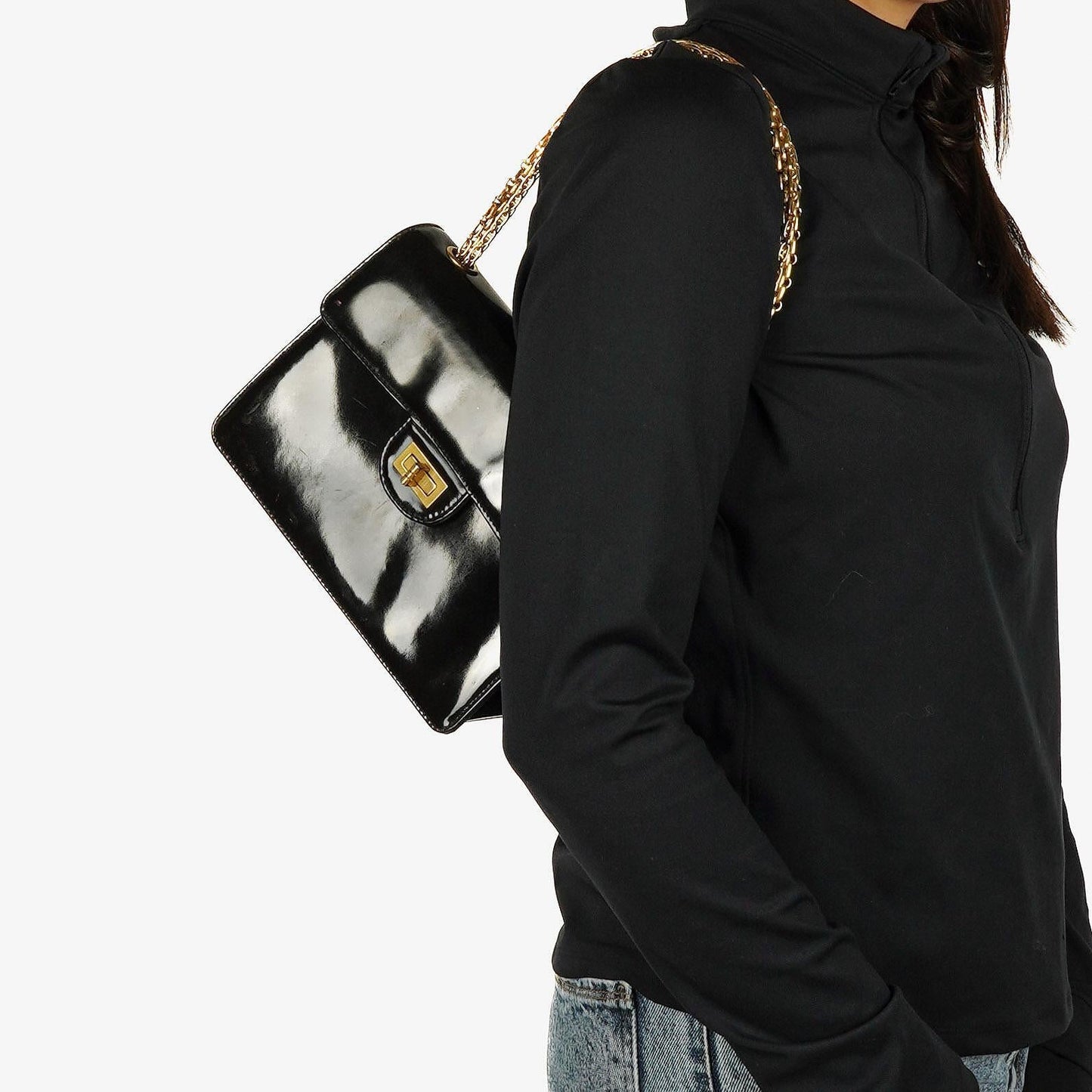 Chanel 2.55 Schultertasche aus schwarzem Lackleder mit Mademoiselle-Kette