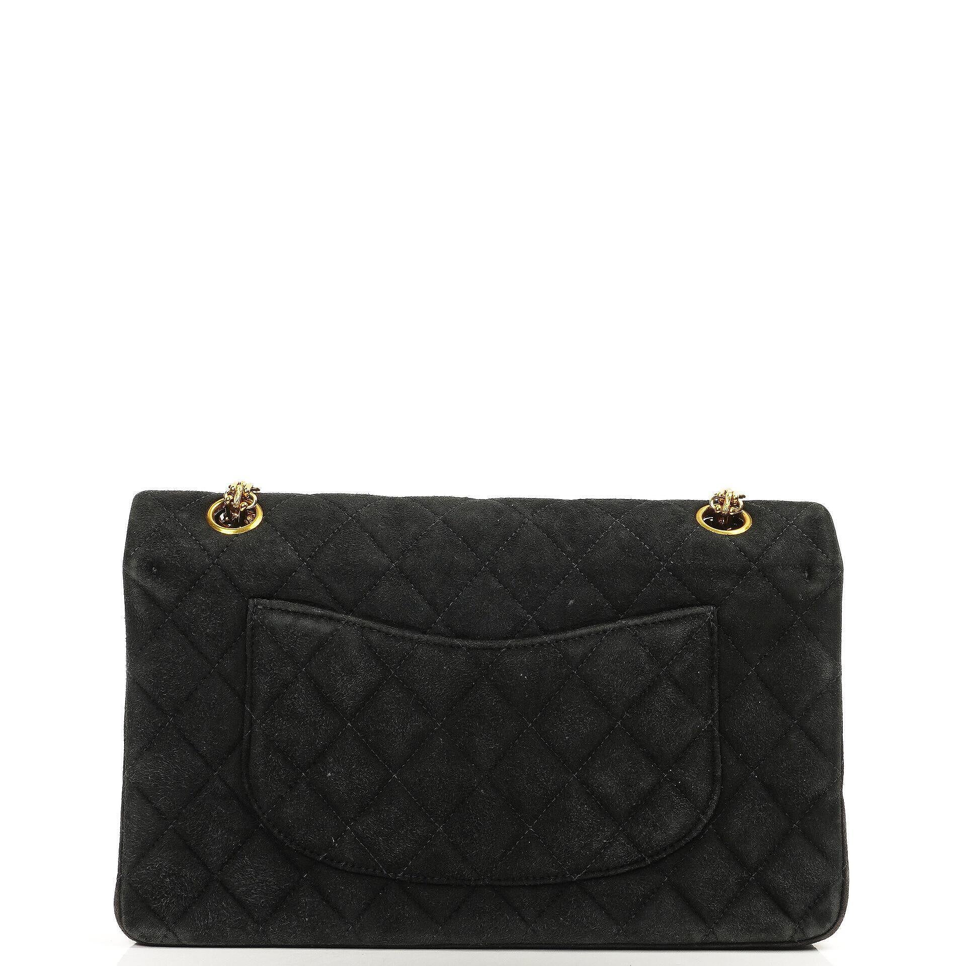 Chanel 2.55 Medium Classic Doppelklappentasche Schwarz Gepolstertes Wildleder Gold Hardware