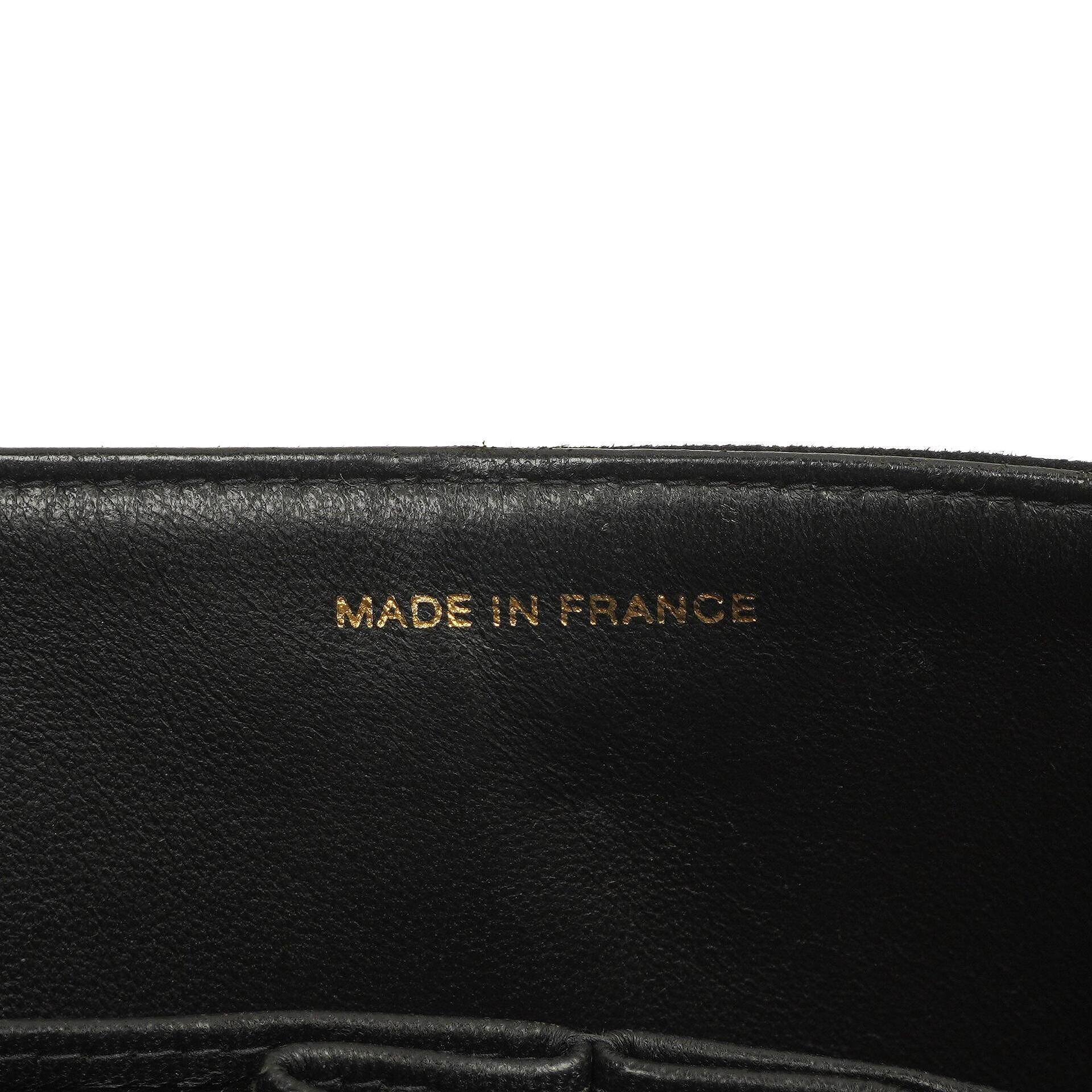 Chanel 2.55 Medium Classic Doppelklappentasche Schwarz Gepolstertes Wildleder Gold Hardware