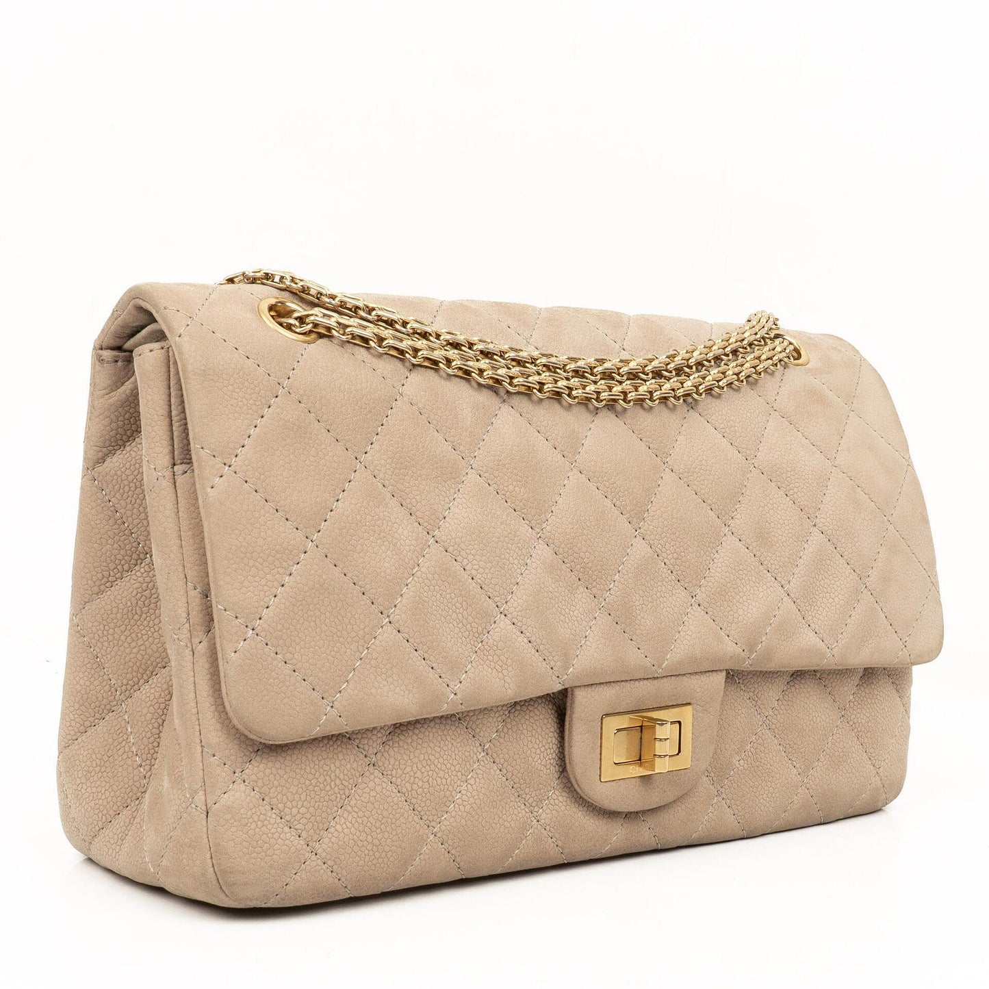 Chanel 2.55 Reissue 227 Jumbo Flap Bag aus beigem gestepptem Caviar mit goldfarbenen Beschlägen