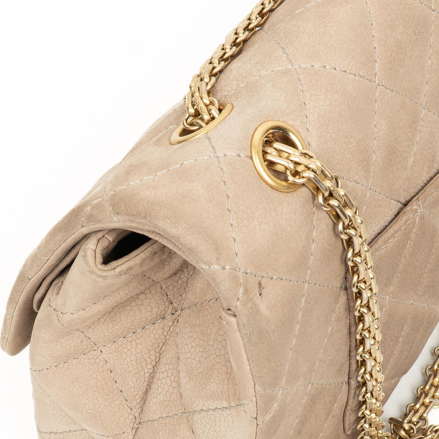 Chanel 2.55 Reissue 227 Jumbo Flap Bag aus beigem gestepptem Caviar mit goldfarbenen Beschlägen