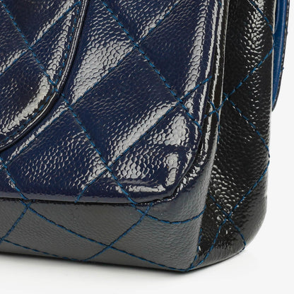 Chanel 2.55 Reissue 227 gesteppte Caviar Flap Tasche