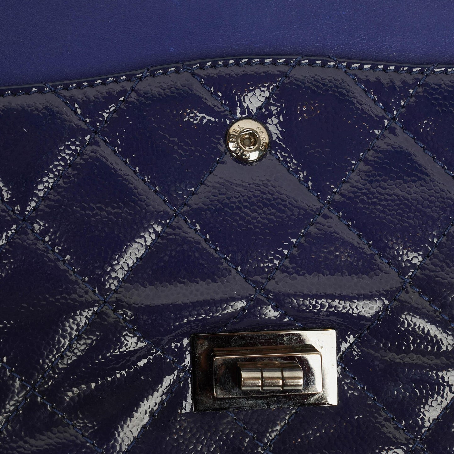 Chanel 2.55 Reissue 227 gesteppte Caviar Flap Tasche