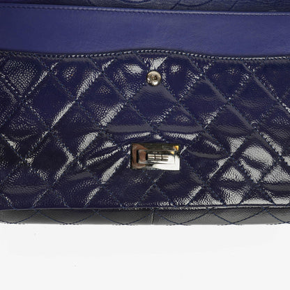Chanel 2.55 Reissue 227 gesteppte Caviar Flap Tasche