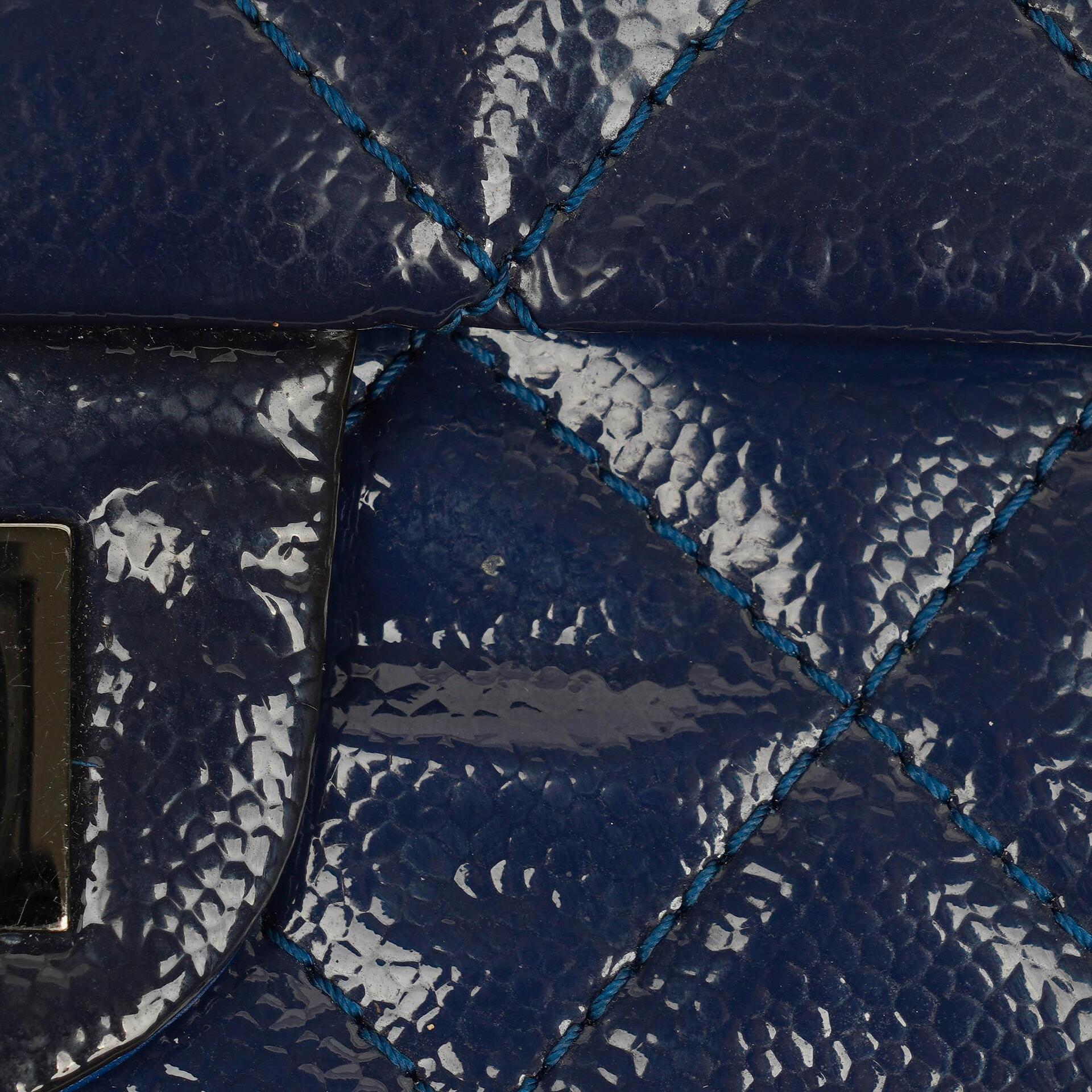 Chanel 2.55 Reissue 227 gesteppte Caviar Flap Tasche