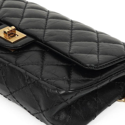 Chanel 2.55 Reissue Flap Belt Bag aus schwarzem gestepptem gealtertem Kalbsleder