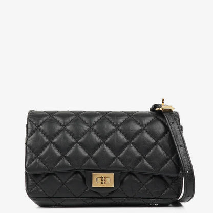 Chanel 2.55 Reissue Flap Belt Bag aus schwarzem gestepptem gealtertem Kalbsleder