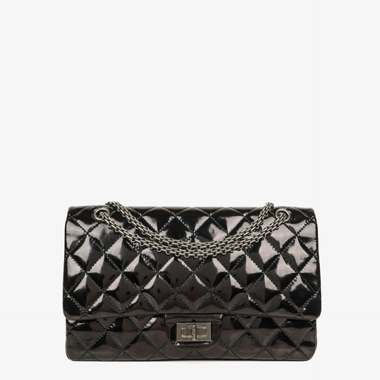 Chanel 2.55 Reissue 227 Double Flap Tasche aus Lackleder mit Ruthenium-Beschlägen
