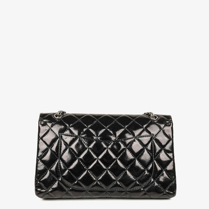 Chanel 2.55 Reissue 227 Double Flap Tasche aus Lackleder mit Ruthenium-Beschlägen