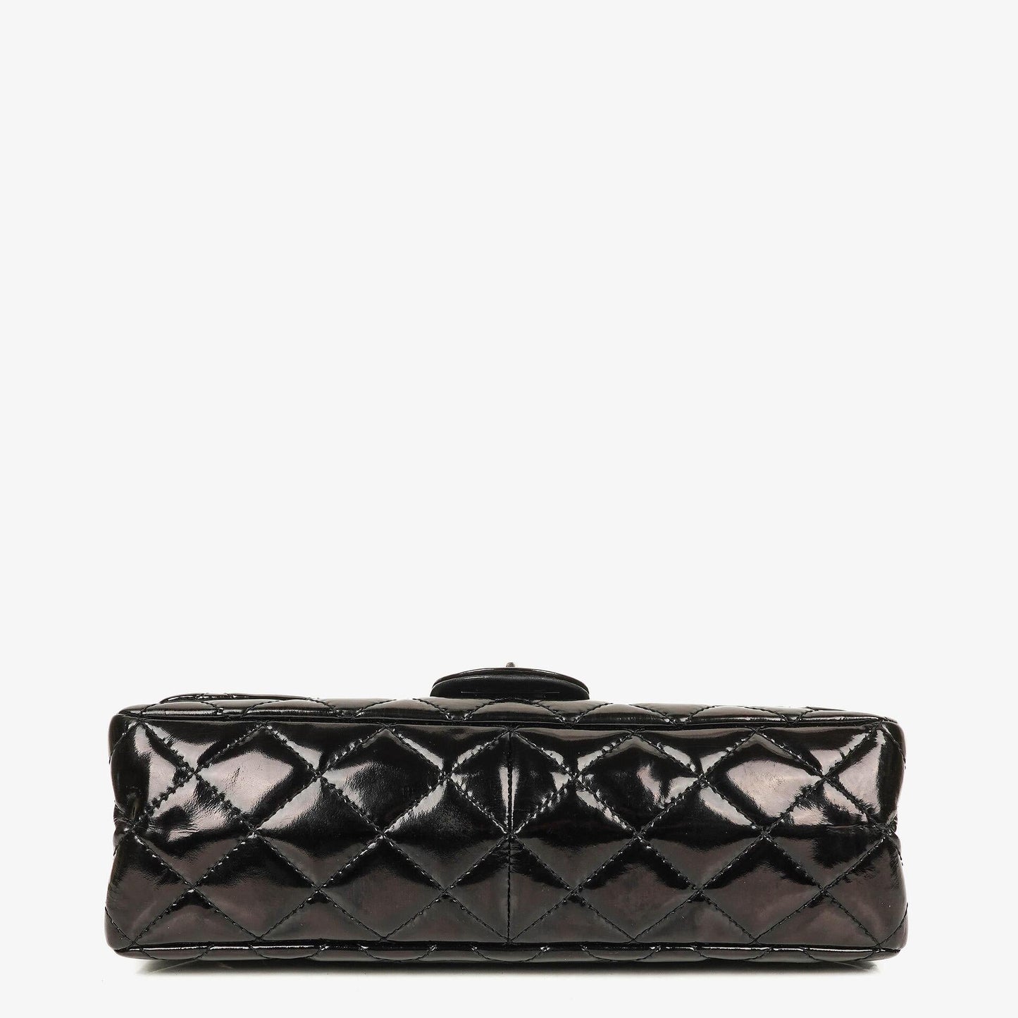 Chanel 2.55 Reissue 227 Double Flap Tasche aus Lackleder mit Ruthenium-Beschlägen