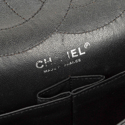 Chanel 2.55 Reissue 227 Double Flap Tasche aus Lackleder mit Ruthenium-Beschlägen