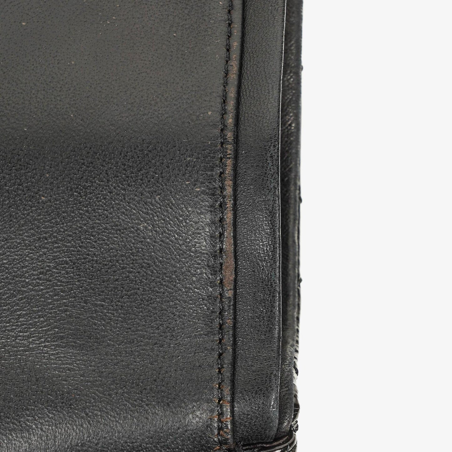 Chanel 2.55 Reissue 227 Double Flap Tasche aus Lackleder mit Ruthenium-Beschlägen