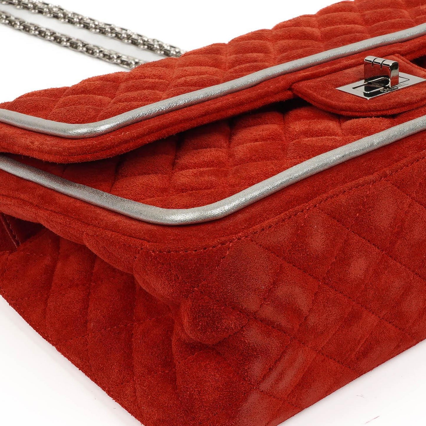 Chanel 2.55 Reissue Medium Double Flap Tasche aus rotem Wildleder und silbernem Leder
