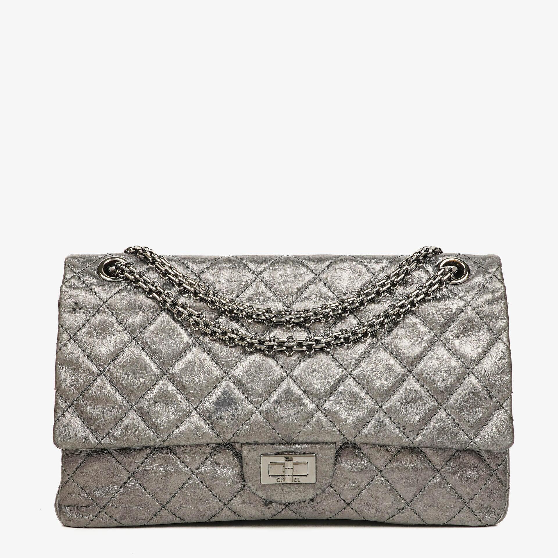 Chanel 2.55 Reissue 226 Flap Tasche aus metallisch grauem Kalbsleder