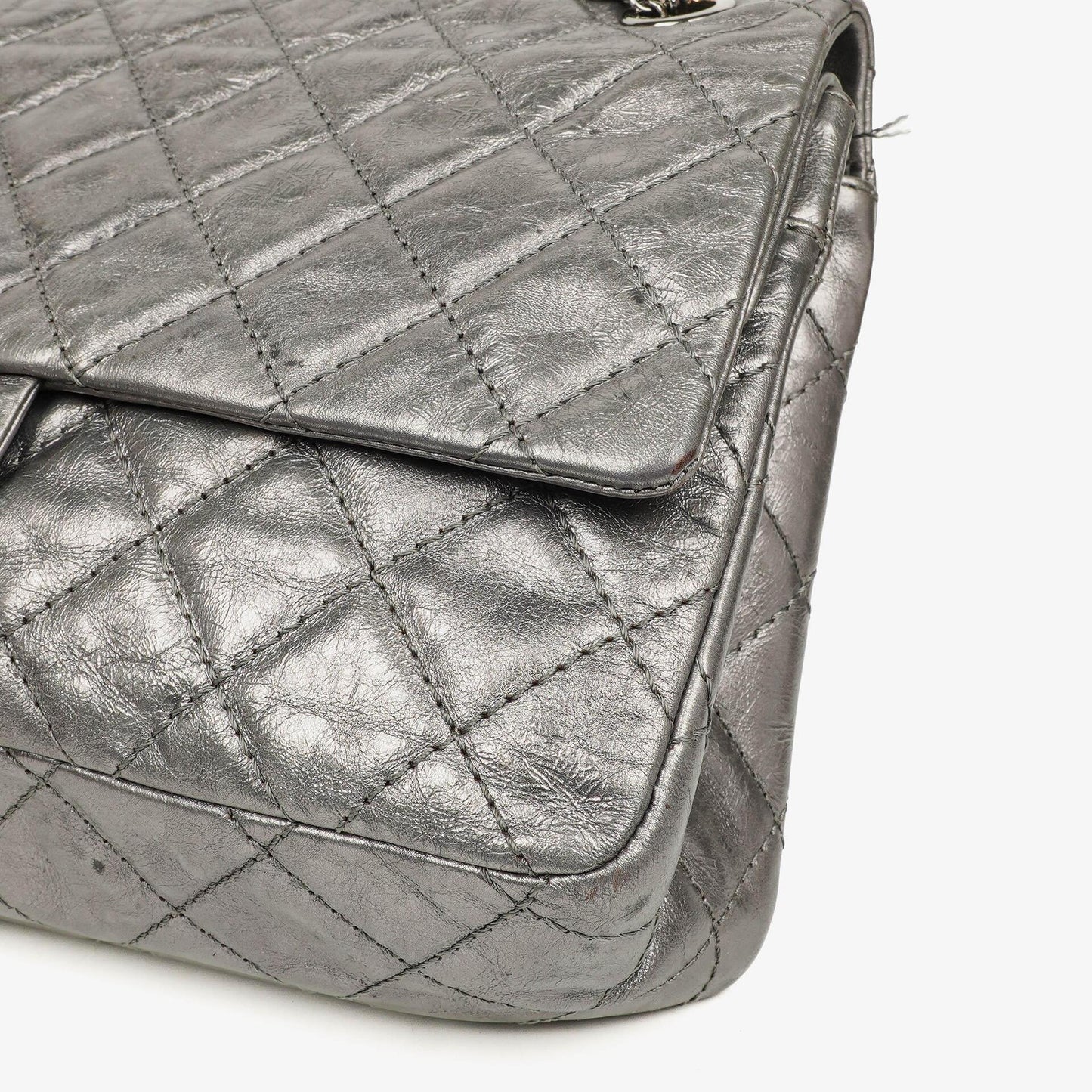 Chanel 2.55 Reissue 226 Flap Tasche aus metallisch grauem Kalbsleder