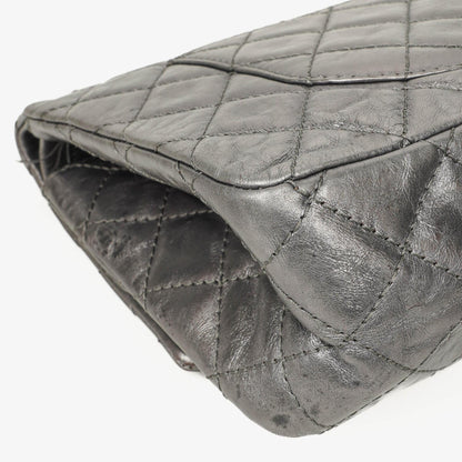 Chanel 2.55 Reissue 226 Flap Tasche aus metallisch grauem Kalbsleder