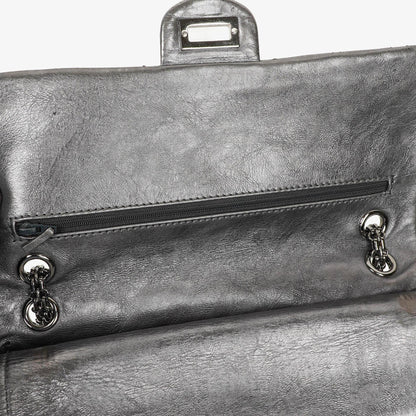 Chanel 2.55 Reissue 226 Flap Tasche aus metallisch grauem Kalbsleder