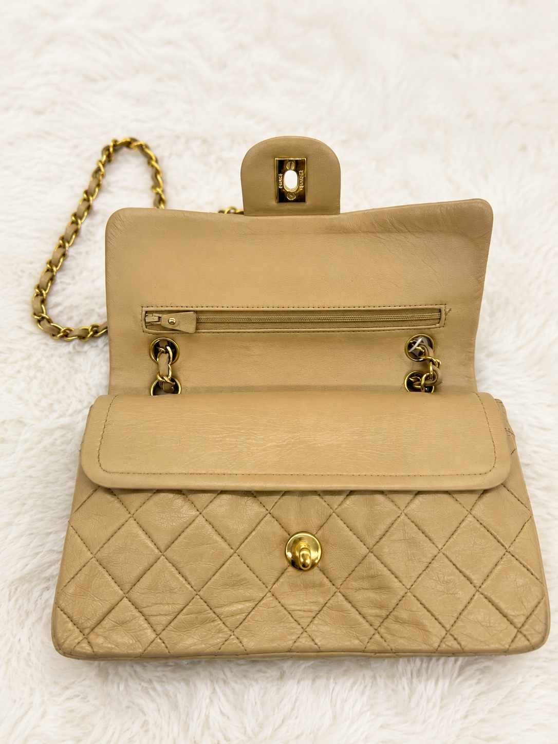 CHANEL Classic Double Flap Small Beige Lammleder 24k Gold