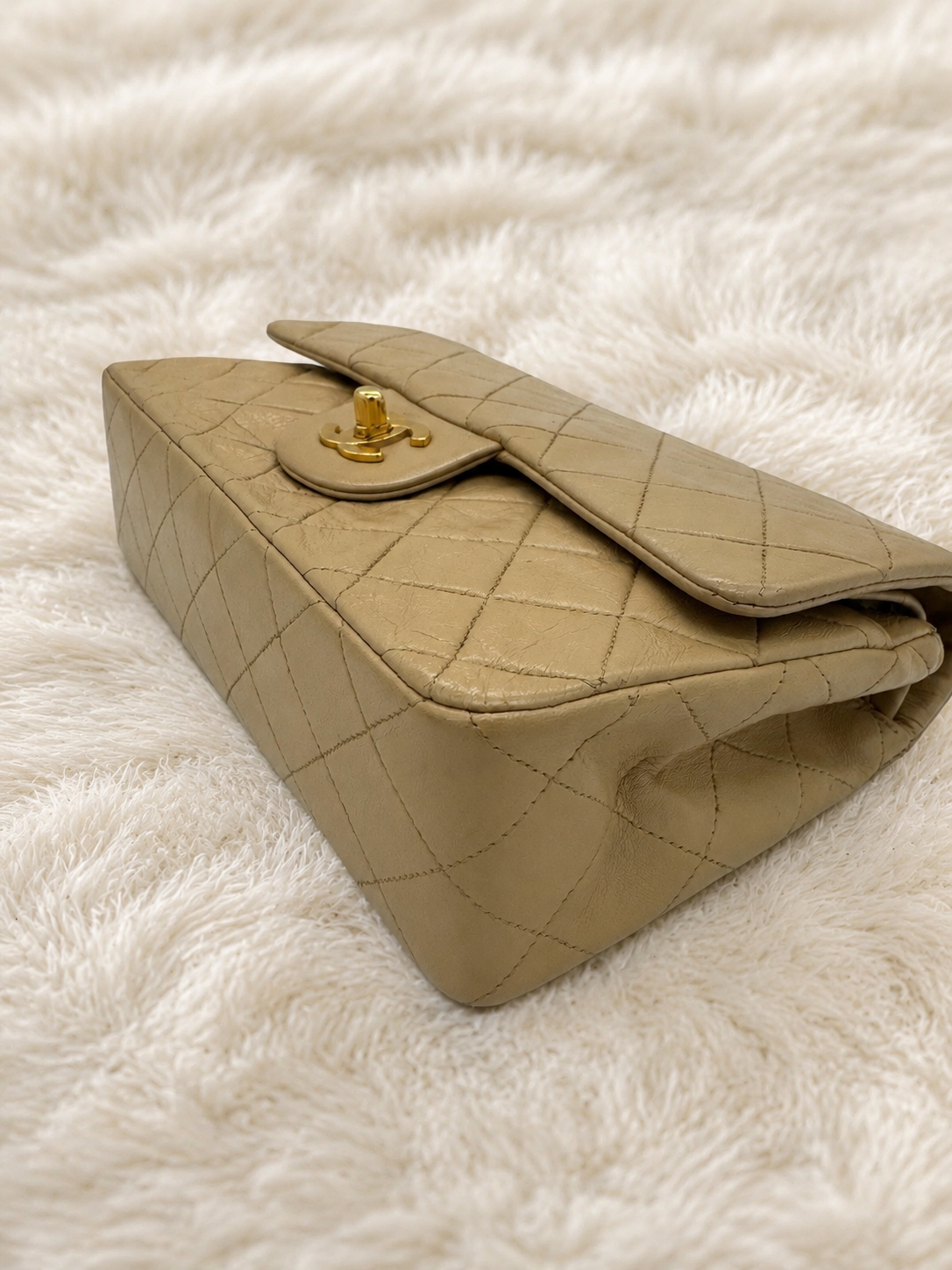 CHANEL Classic Double Flap Small Beige Lammleder 24k Gold