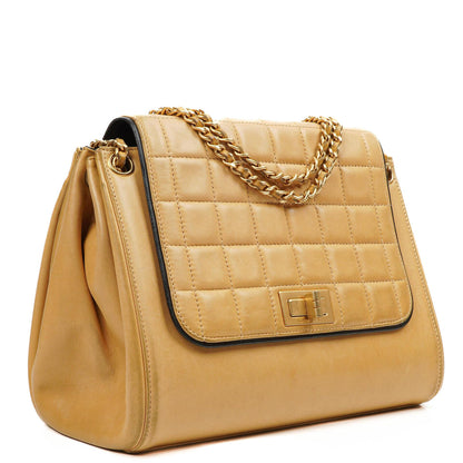 Chanel Accordion Chocolate Bar 2.55 Klappentasche Beige Gestepptes Lammleder, 2000-2002