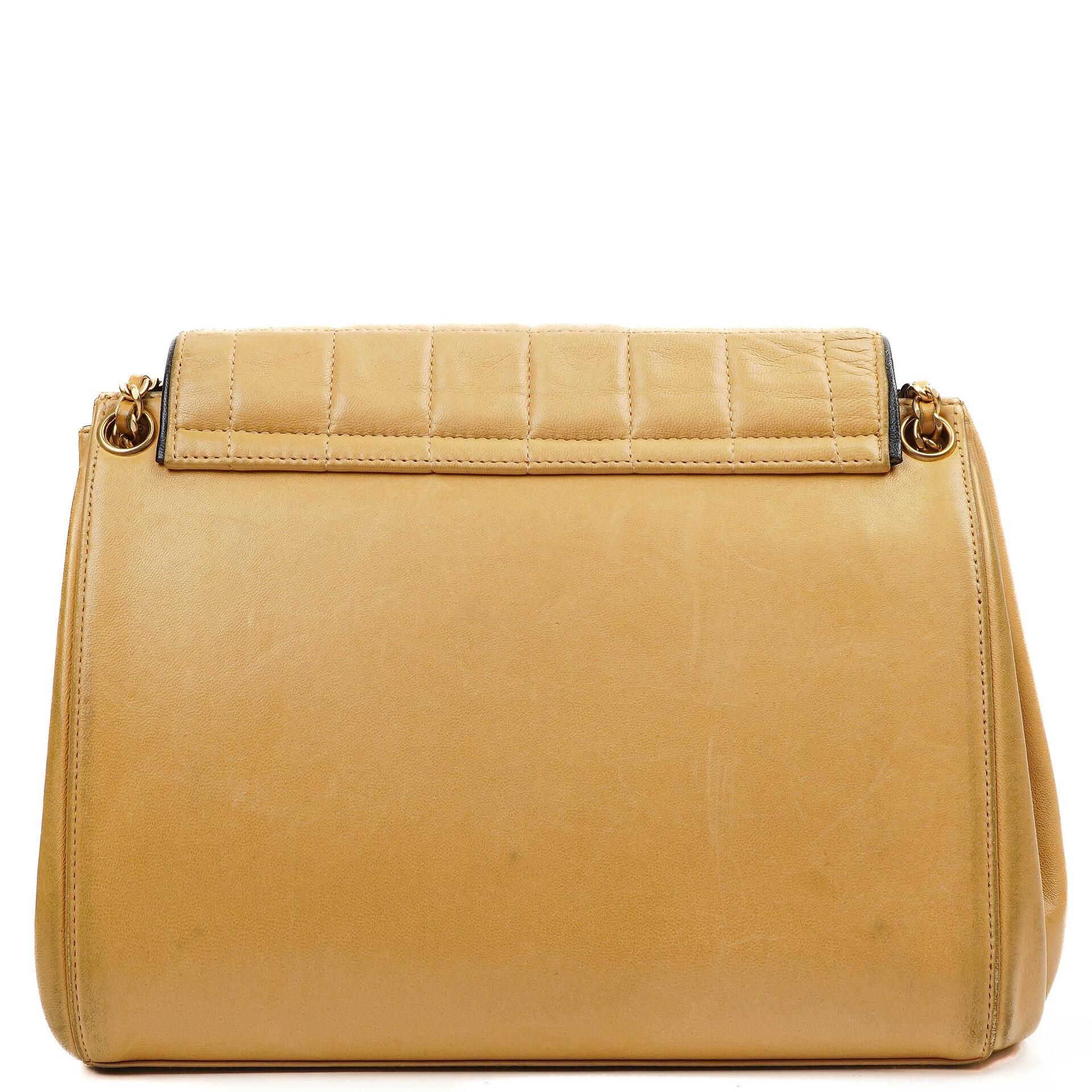 Chanel Accordion Chocolate Bar 2.55 Klappentasche Beige Gestepptes Lammleder, 2000-2002