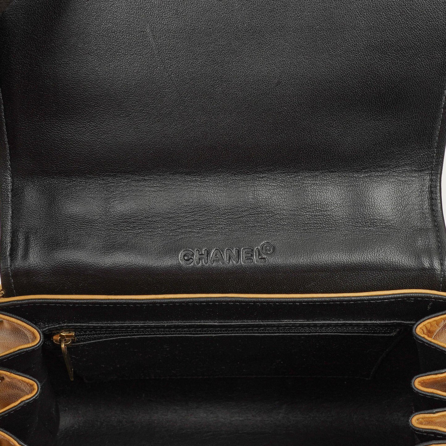 Chanel Accordion Chocolate Bar 2.55 Klappentasche Beige Gestepptes Lammleder, 2000-2002