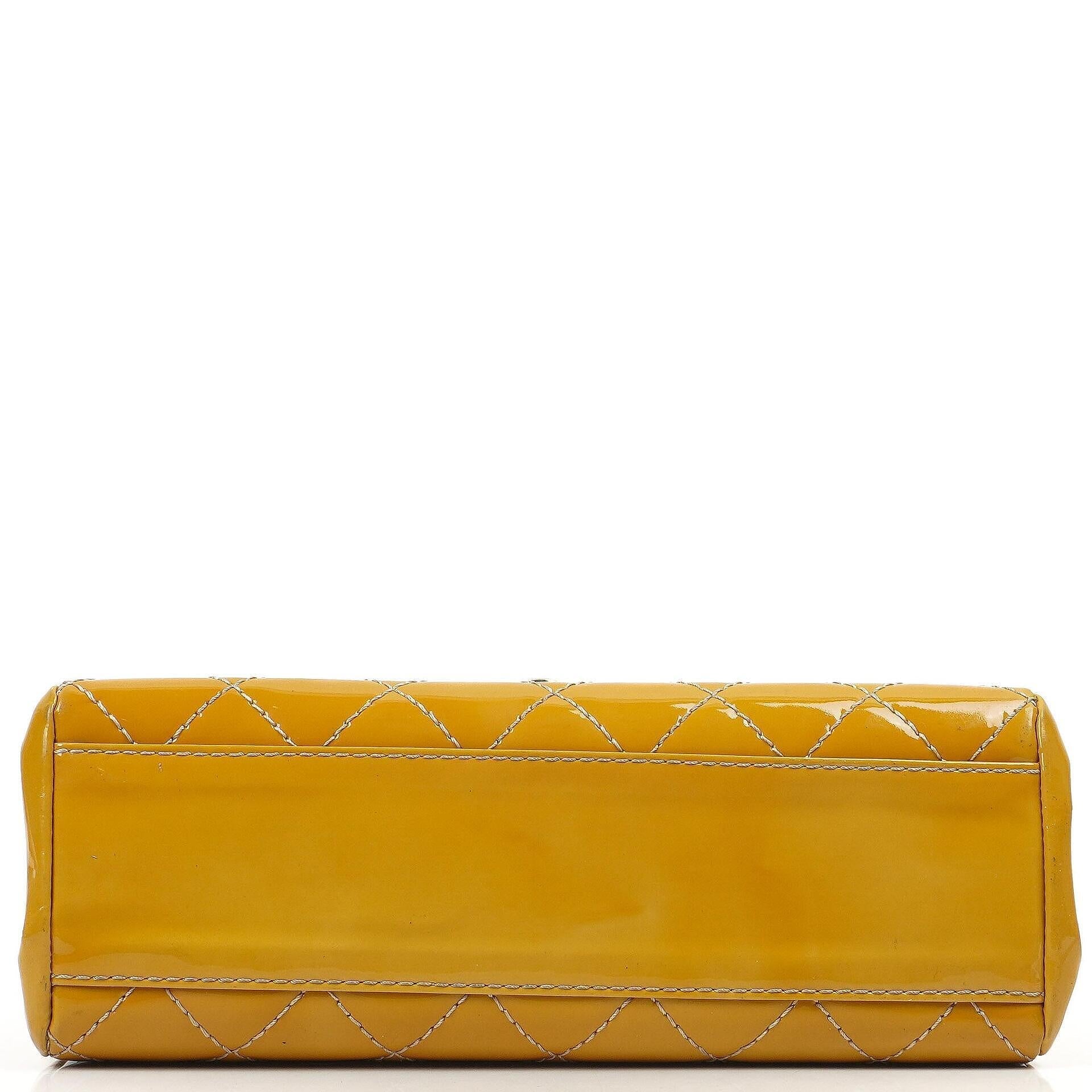 Chanel Akkordeon Doppelklappentasche Gelb Gepolstertes Lackleder Mit 24K Champagner vergoldeter Hardware
