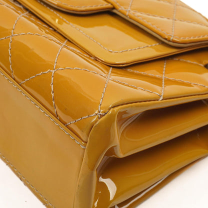 Chanel Akkordeon Doppelklappentasche Gelb Gepolstertes Lackleder Mit 24K Champagner vergoldeter Hardware