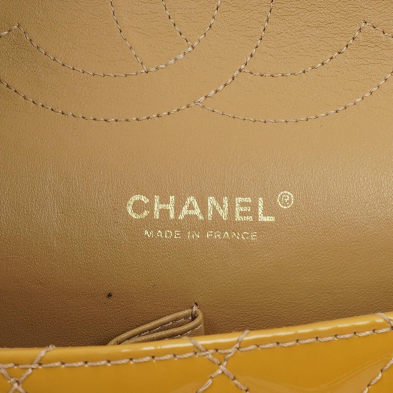 Chanel Akkordeon Doppelklappentasche Gelb Gepolstertes Lackleder Mit 24K Champagner vergoldeter Hardware