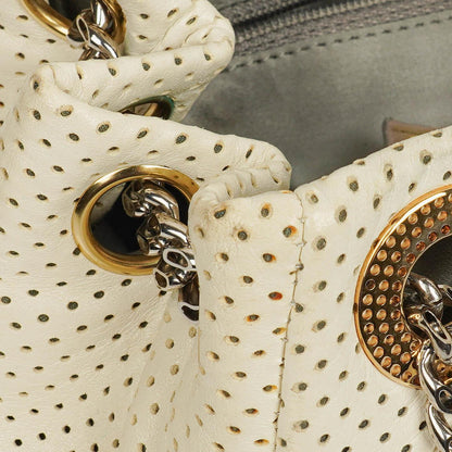 Chanel Accordion Flap Bag aus gestepptem perforiertem Leder