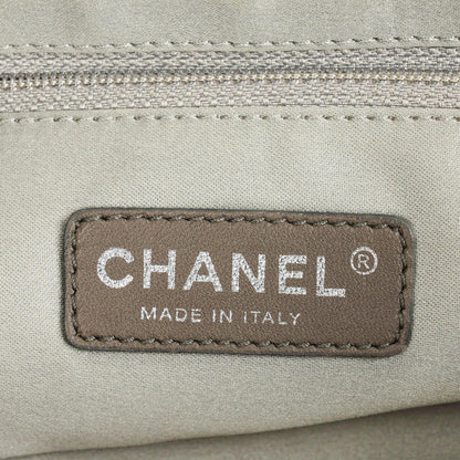 Chanel Accordion Flap Bag aus gestepptem perforiertem Leder