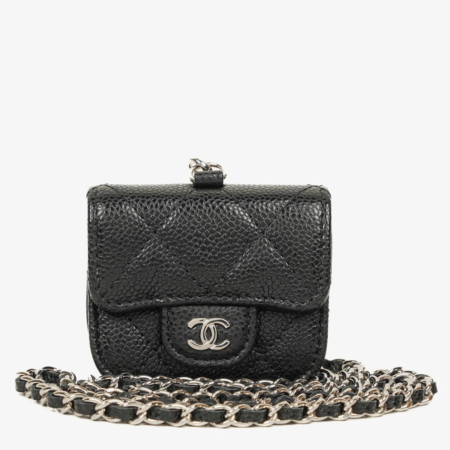 Chanel AirPods Pro Hülle aus schwarzem gestepptem Caviar-Leder mit silberfarbener Hardware