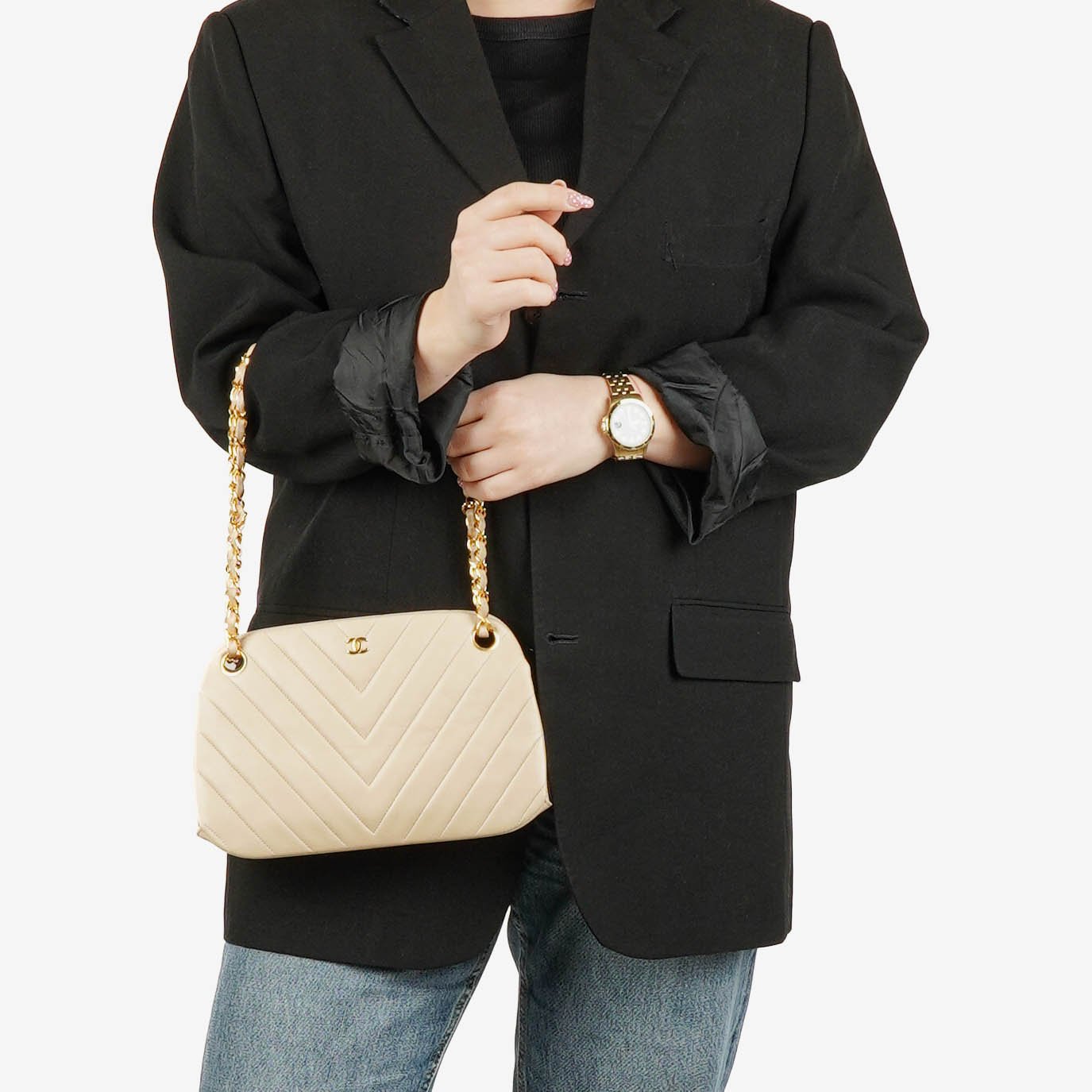 Chanel Kiss Lock Tasche aus beigem Chevron-Lammleder
