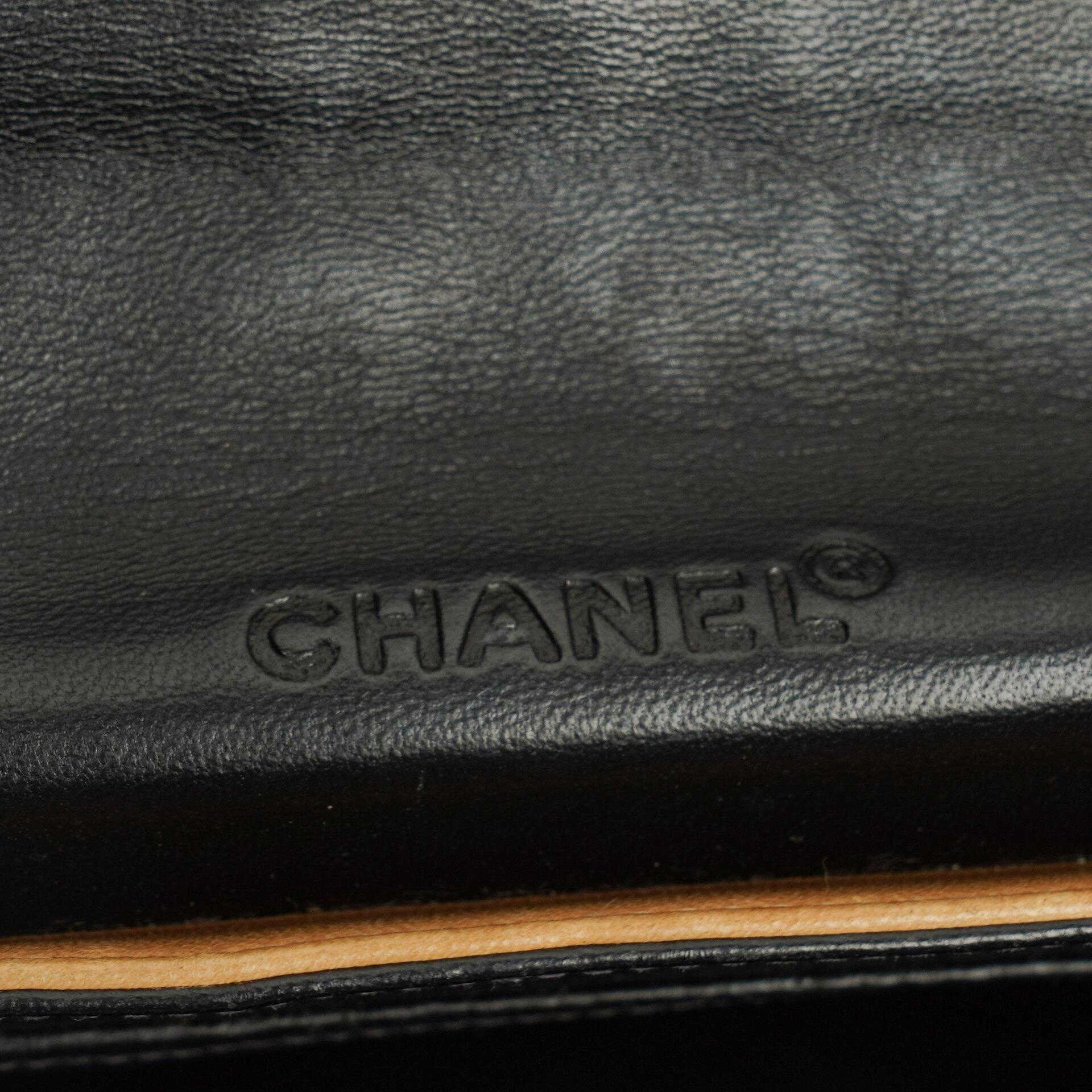 Chanel Mademoiselle Flap Accordion aus beigem Chocolate-Bar-Lammleder