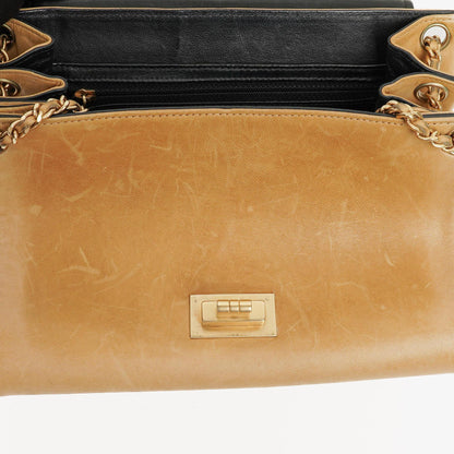 Chanel Mademoiselle Flap Accordion aus beigem Chocolate-Bar-Lammleder